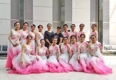 秋染中國(guó)賞西安丨白鹿原影視城中秋名家薈萃，好戲連臺(tái)話家風(fēng)